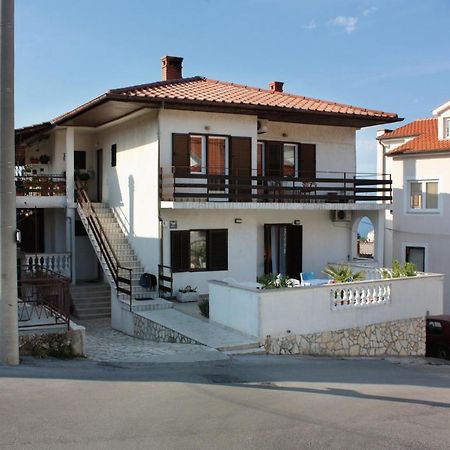 Double Room Vrbnik 5301B Kültér fotó